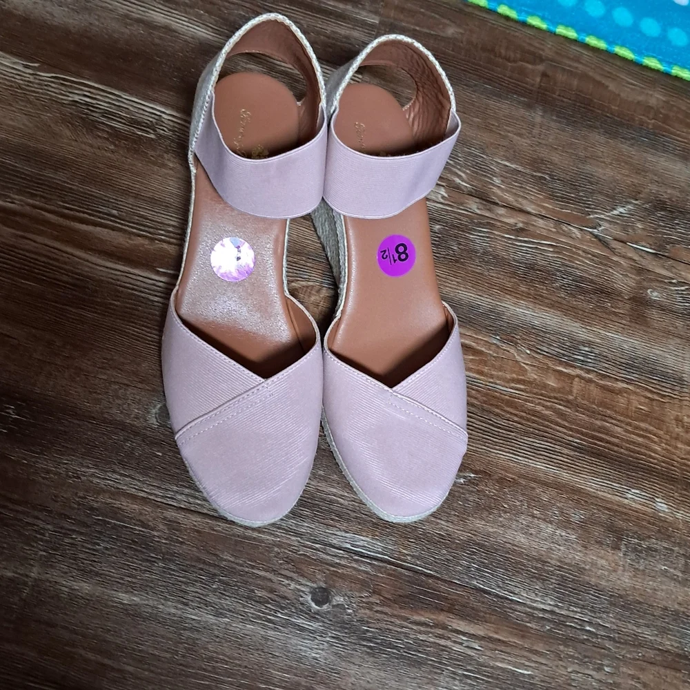 Tommy Bahama Amalia pink spadrille platform wedge sandal close toe size 8.5